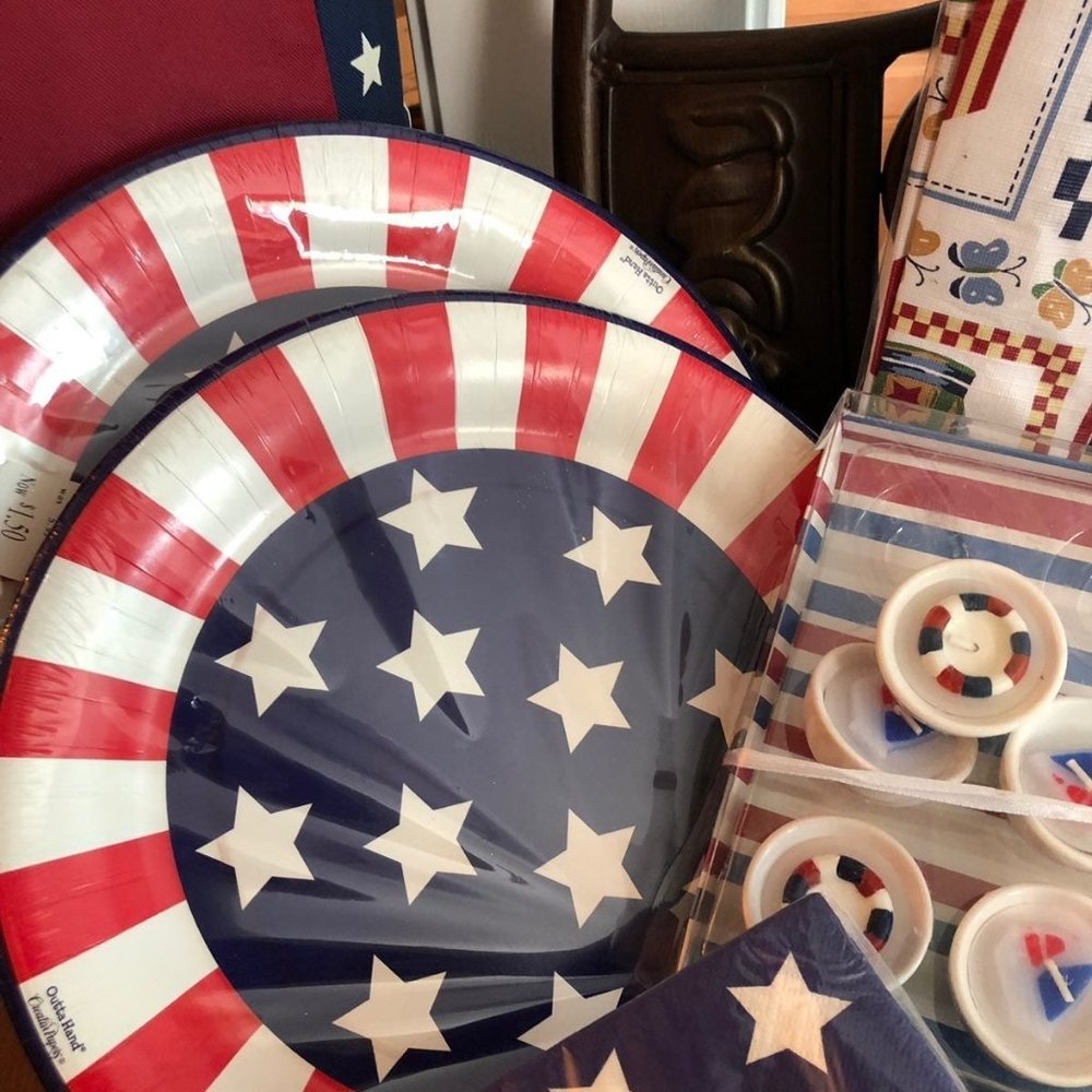 RED WHITE AND BLUE TOTE WITH BBQ COOKOUT ITEMS